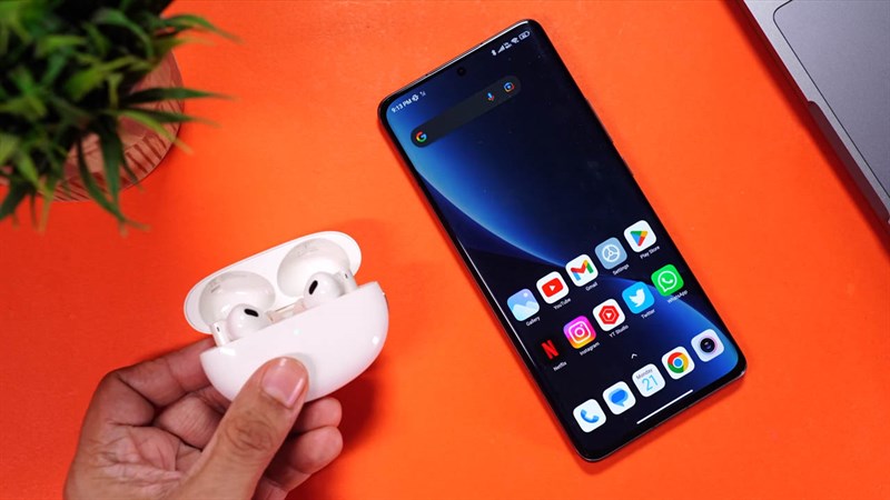 Trên tay realme Buds Air 5 Pro