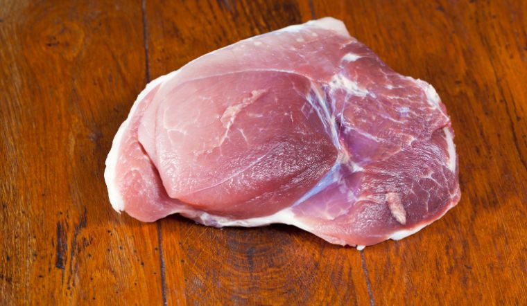 Giá thịt heo hôm nay 05/09/2023: Thịt heo C.P giảm 5%