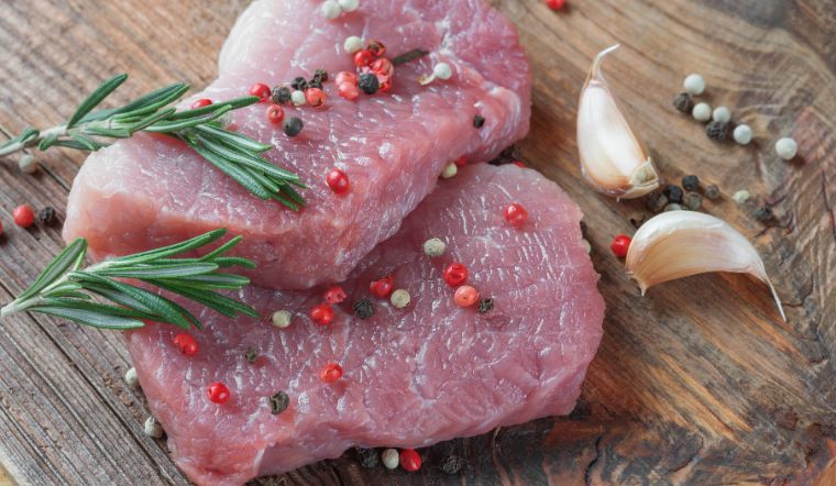Giá thịt heo hôm nay 06/09/2023: Chân giò C.P giảm 16%