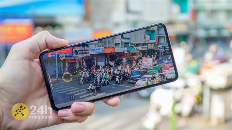 Điện thoại vivo V27e - Thiết kế sáng tạo, đẹp không thể tả Điện thoại vivo V27e - Thiết kế sáng tạo, đẹp không thể tả