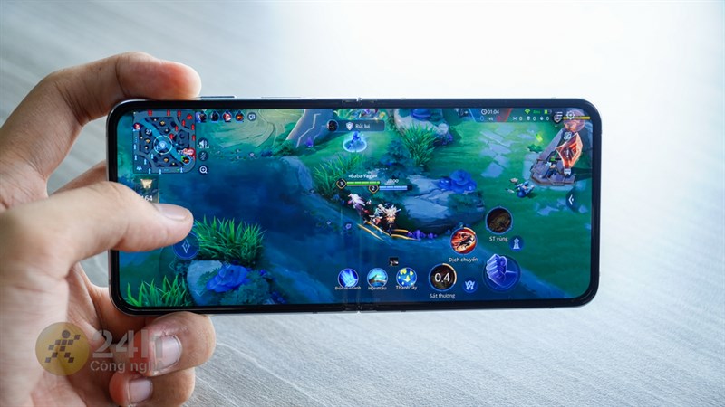 Galaxy Z Flip5 có thể hoạt động được trong bao lâu khi sử dụng các tác vụ chơi game nhỉ?