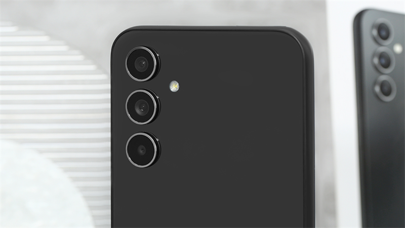 mặt lưng của Galaxy A54