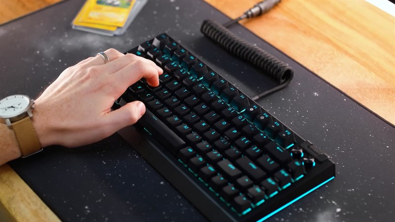 Razer BlackWidow V4 75% mang đến cảm giác gõ phím thoải mái