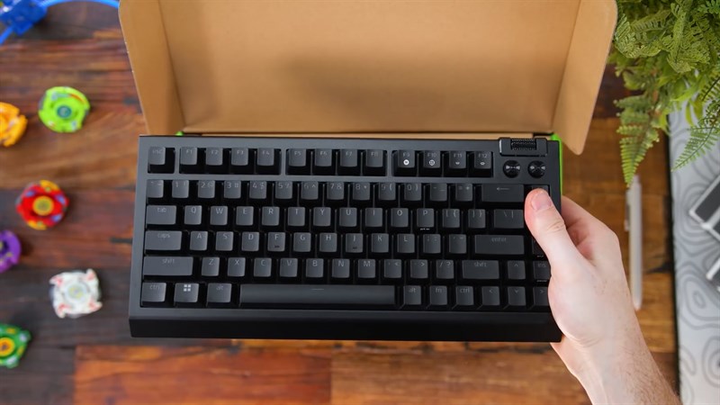 Razer BlackWidow V4 75% sử dụng layout phím 75 nút dễ làm quen
