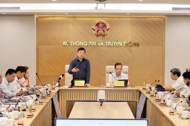 Thứ trưởng Bộ Thông tin và Truyền thông Nguyễn Thanh Lâm phát biểu tại buổi họp báo