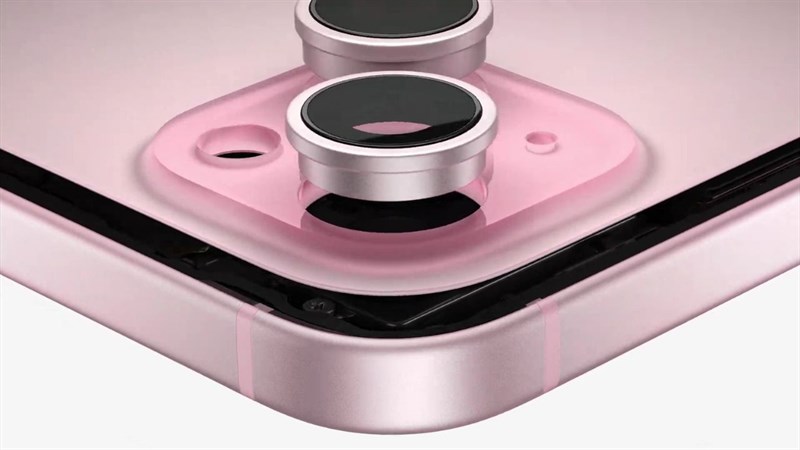 iPhone 15 Plus được sử dụng khung viền bằng chất liệu nhôm với tiêu chuẩn hàng không cũ trụ.