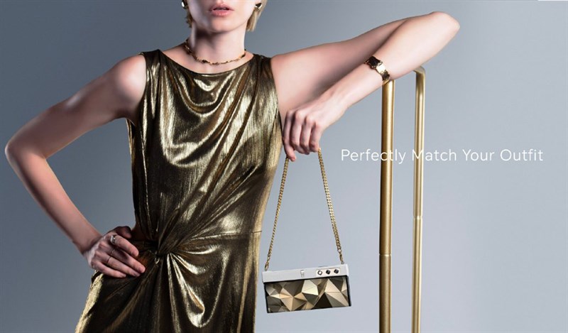 Honor V Purse có thể sử dụng dây đeo rời kết hợp cùng với màn hình Always on Display để tăng tính thời trang