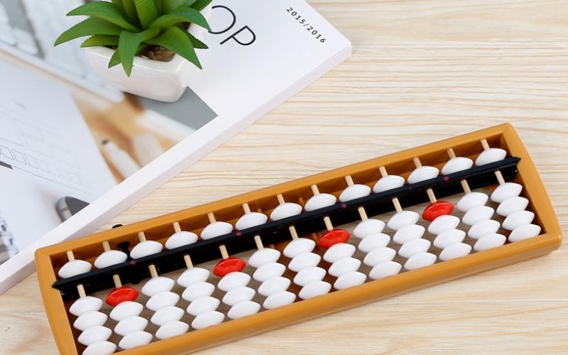 Cách tập cho trẻ làm quen với bàn tính Soroban