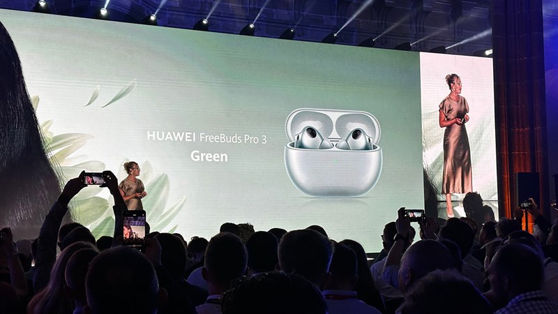 Màu xanh lá cây trên Huawei FreeBuds Pro 3