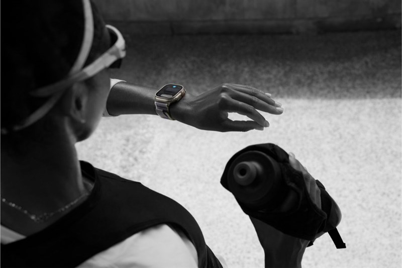 Apple Watch Ultra 2 là thiết bị phù hợp cho những ai yêu vận động (Ảnh: Apple) Apple Watch Ultra 2 là thiết bị phù hợp cho những ai yêu vận động (Ảnh: Apple)