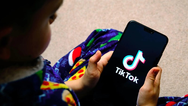 TikTok 'ăn quả đắng': Bị phạt gần 9.000 tỷ VNĐ vì vi phạm quyền riêng tư của trẻ em TikTok 'ăn quả đắng': Bị phạt gần 9.000 tỷ VNĐ vì vi phạm quyền riêng tư của trẻ em
