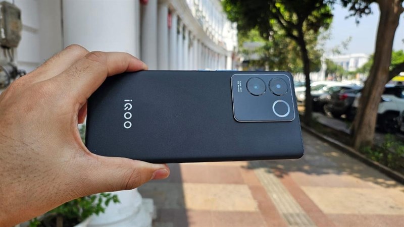 Vivo T2 Pro 5G được cho là phiên bản đổi tên của iQOO Z7 Pro đã được ra mắt tại Ấn Độ