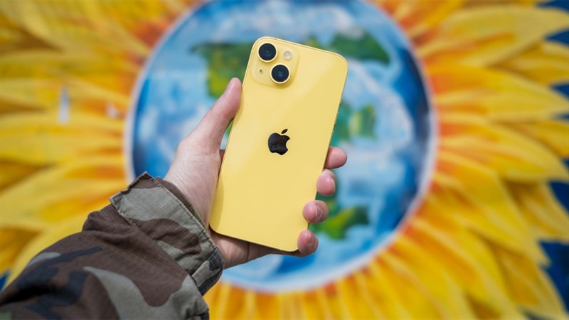 Trước thềm ra mắt iPhone mới, loạt iPhone giảm sâu