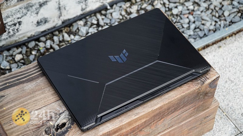 ASUS TUF Gaming F17 FX706HF có giá 21.99 triệu tại hệ thống Thế Giới Di Động.