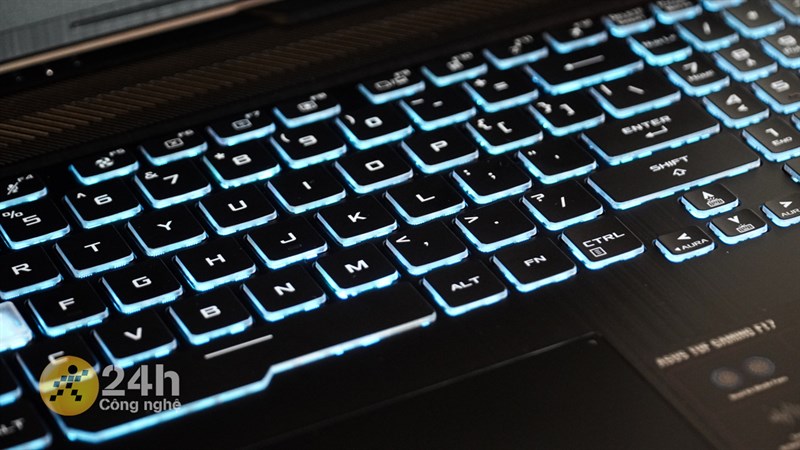 Bàn phím của máy được trang bị đèn nền RGB đẹp mắt và là đặc trưng dễ nhận biết của các laptop gaming.