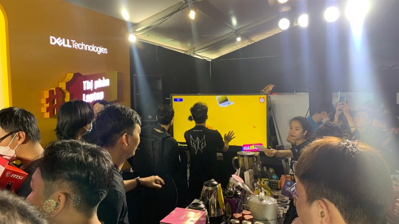 Toàn cảnh sự kiện Intel Tech Camp 2023 Toàn cảnh sự kiện Intel Tech Camp 2023