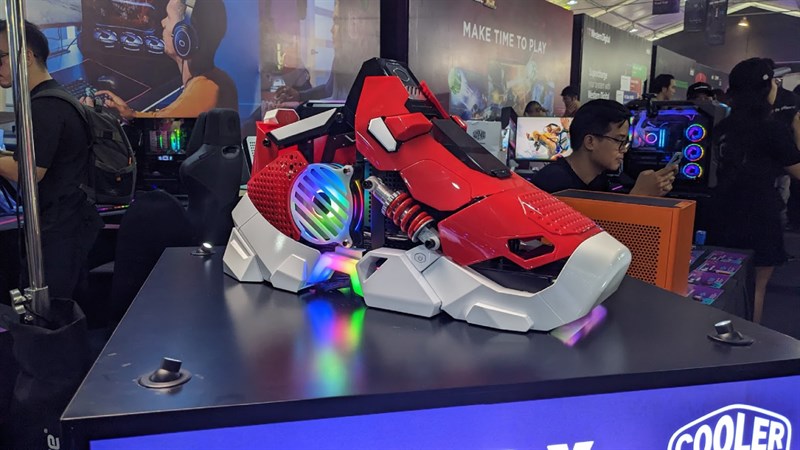 Toàn cảnh sự kiện Intel Tech Camp 2023 Toàn cảnh sự kiện Intel Tech Camp 2023