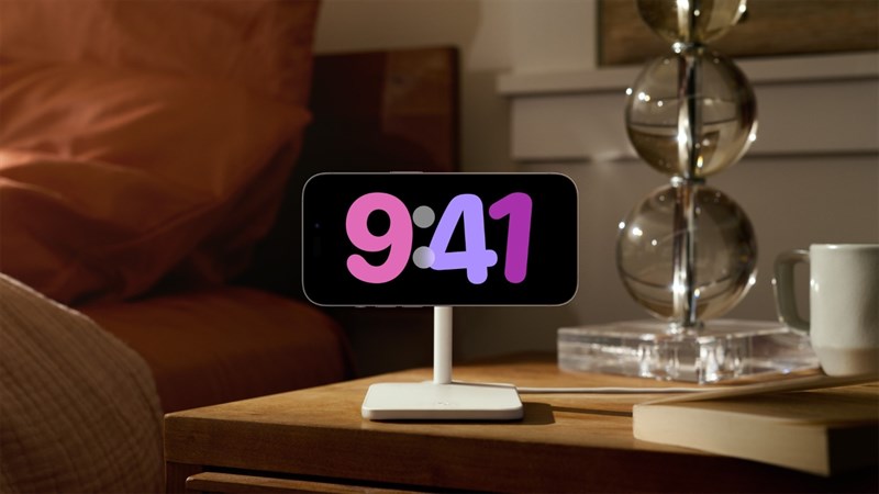Standby kích hoạt khi bạn đặt iPhone của mình ngang lên bộ sạc