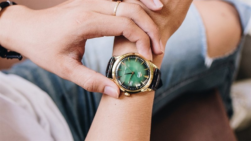 ORIENT Bambino FAC08002F0: Đồng hồ ORIENT giá rẻ bất ngờ!