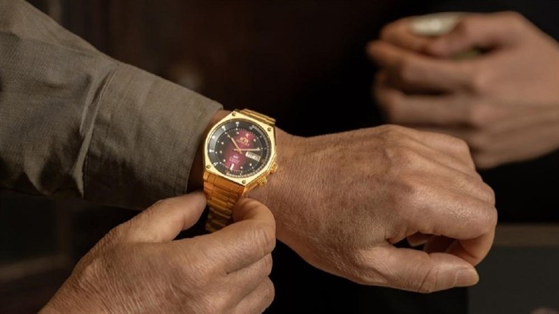 ORIENT SK RA-AA0B04R19B: Đồng hồ ORIENT dành cho quý ông!