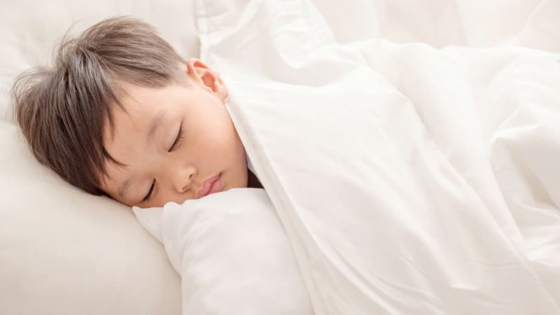 Trẻ cần phải ngủ trưa mỗi ngày