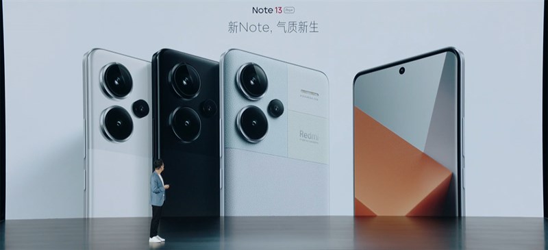 Cụm camera của Redmi Note 13 Pro+ được thiết kế lồi lên khỏi mặt lưng giúp tổng thể máy trở nên liền mạch, xuyên suốt Cụm camera của Redmi Note 13 Pro+ được thiết kế lồi lên khỏi mặt lưng giúp tổng thể máy trở nên liền mạch, xuyên suốt