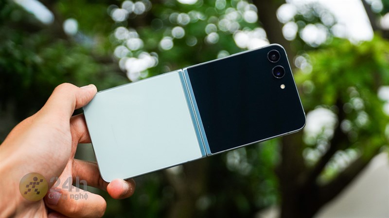 Click liền tay nhận ngay ưu đãi đến 18 triệu khi mua Galaxy Z series Click liền tay nhận ngay ưu đãi đến 18 triệu khi mua Galaxy Z series