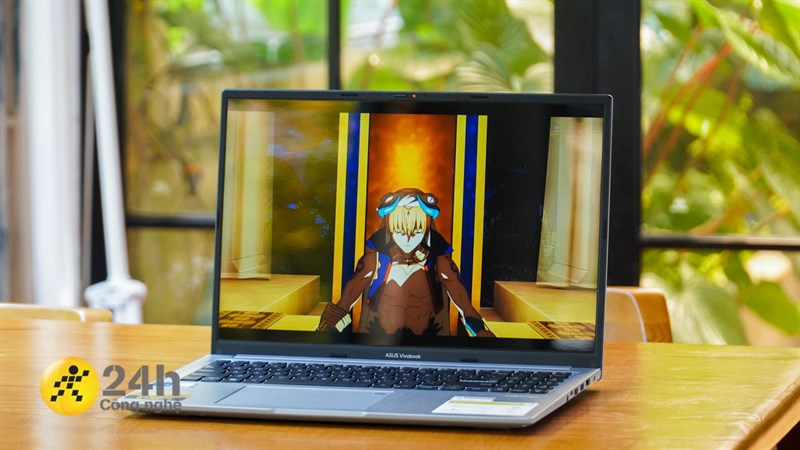 ASUS Vivobook 16 X1605VA còn có độ sáng là 300 nits