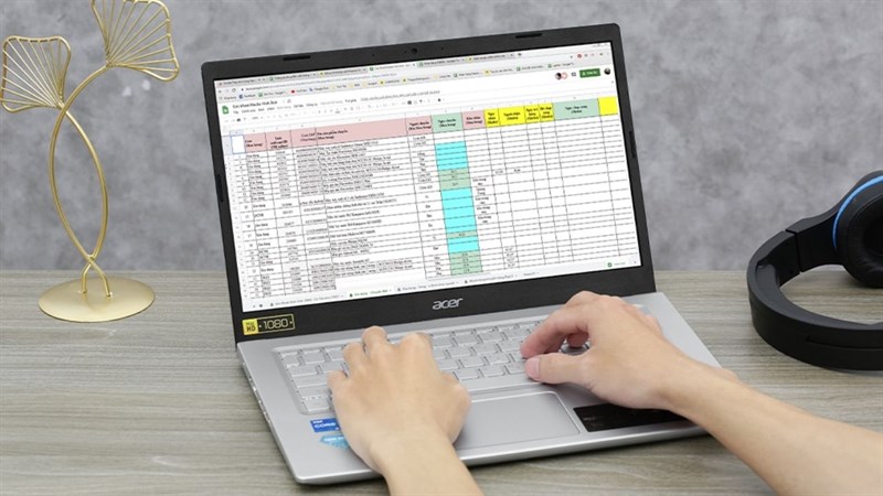 Với những tác vụ văn phòng thì Acer Aspire 5 có thể đáp ứng nhẹ nhàng Với những tác vụ văn phòng thì Acer Aspire 5 có thể đáp ứng nhẹ nhàng