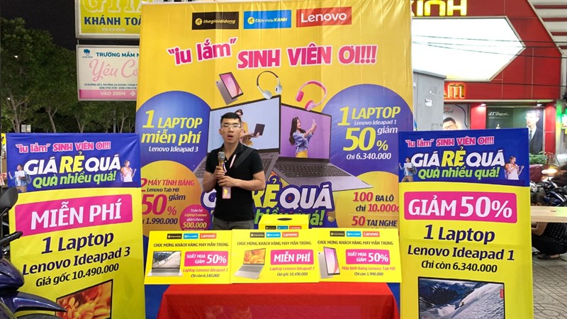 Toàn cảnh sự kiện Giá Rẻ Quá - Quà Nhiều Quá