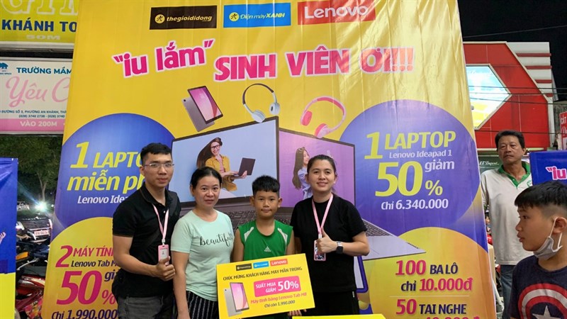 Toàn cảnh sự kiện Giá Rẻ Quá - Quà Nhiều Quá