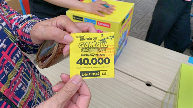 Toàn cảnh sự kiện Giá Rẻ Quá - Quà Nhiều Quá