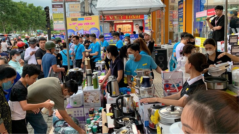 Toàn cảnh sự kiện Giá Rẻ Quá - Quà Nhiều Quá