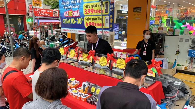 Toàn cảnh sự kiện Giá Rẻ Quá - Quà Nhiều Quá