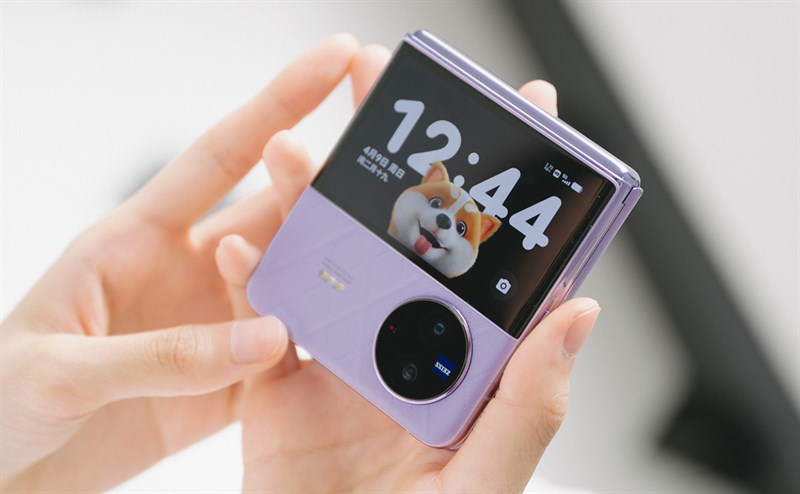 Vivo S Flip sẽ đáp ứng tốt khả năng nhiếp ảnh nhờ cụm camera sở hữu các thông số ấn tượng Vivo S Flip sẽ đáp ứng tốt khả năng nhiếp ảnh nhờ cụm camera sở hữu các thông số ấn tượng