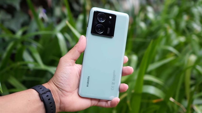 Ngoại hình của Xiaomi 13T khá thời thượng, cá tính và được thay đổi mới Ngoại hình của Xiaomi 13T khá thời thượng, cá tính và được thay đổi mới