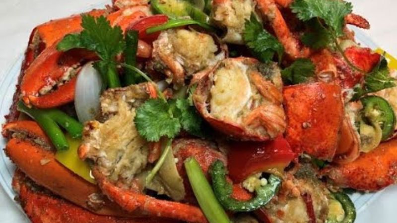 Sauteed lobster with ginger and scallions