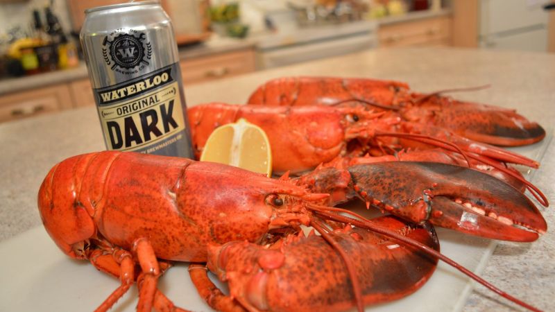 Steamed lobster with beer