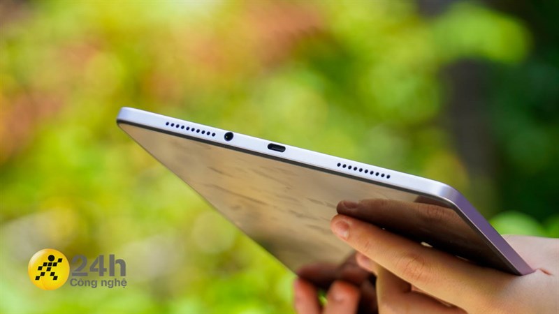 Cạnh phải của Redmi Pad SE.