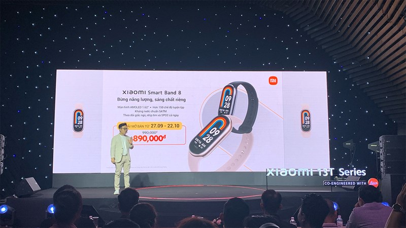 Tại thị trường Việt Nam, Xiaomi Smart Band 8 Active có giá bán chính thức là 990.000 đồng, ưu đãi mở bán từ ngày 27/9 đến 22/10 với mức giá 890.000 đồng Tại thị trường Việt Nam, Xiaomi Smart Band 8 Active có giá bán chính thức là 990.000 đồng, ưu đãi mở bán từ ngày 27/9 đến 22/10 với mức giá 890.000 đồng