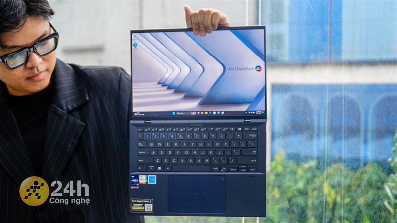 ASUS ExpertBook B9 OLED 2023 còn đạt độ bền chuẩn quân đội nên giúp bạn an tâm sử dụng cho công việc hằng ngày