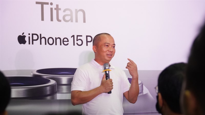 Toàn cảnh sự kiện giao hàng và mở bán sớm iPhone 15 Series Toàn cảnh sự kiện giao hàng và mở bán sớm iPhone 15 Series