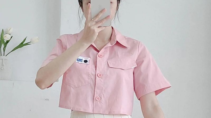 Top 10 kiểu áo croptop hồng cực xinh cho các chị em