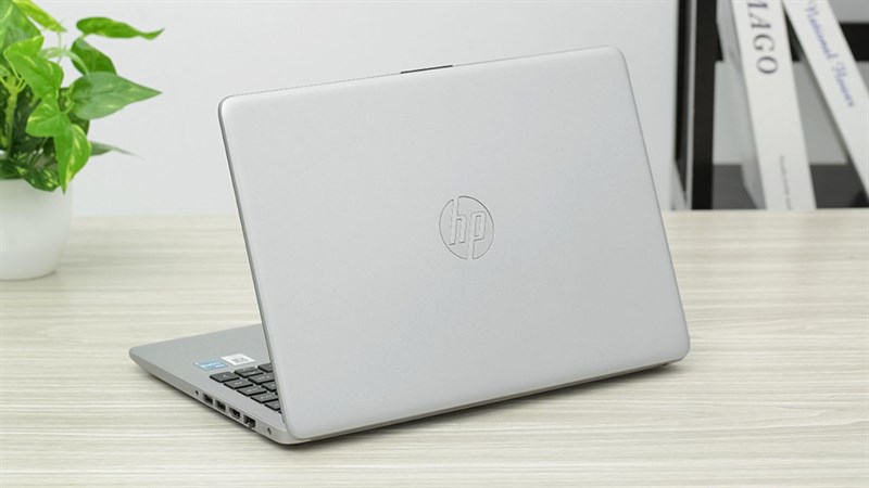 HP 240 G9 i3 (6L1X7PA)