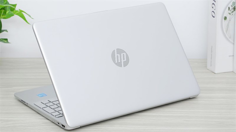 HP 15s fq2716TU i3 1115G4 (7C0X3PA)