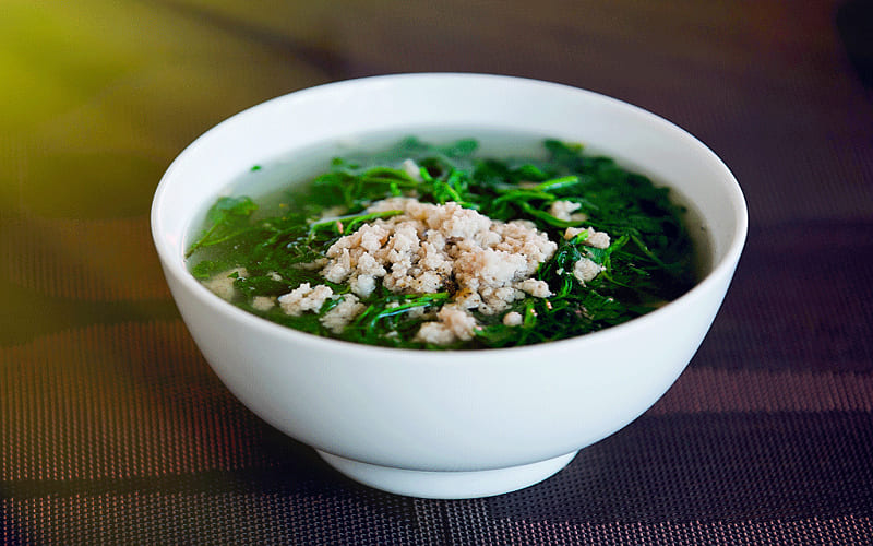 Japanese Lettuce and minced meat soup