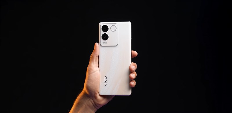 Trải nghiệm trên tay Vivo T2 Pro 5G rất thoải mái nhờ kích thước mỏng, gọn và cân nặng vừa phải Trải nghiệm trên tay Vivo T2 Pro 5G rất thoải mái nhờ kích thước mỏng, gọn và cân nặng vừa phải