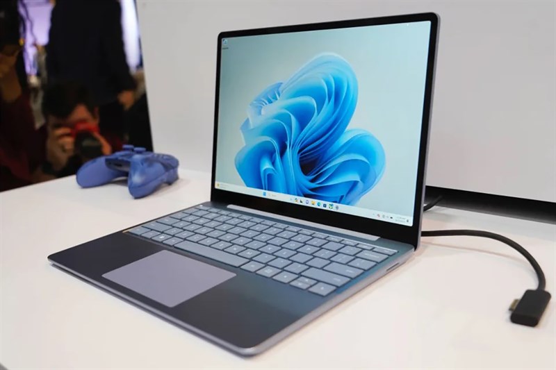 Surface Laptop Go 3 được hoàn thiện chắc chắn từ nhôm nguyên khối