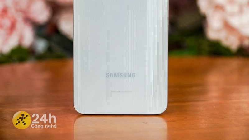 Tiêu chí khi mua điện thoại cho mẹ: Nên ưu tiên các thương hiệu lớn