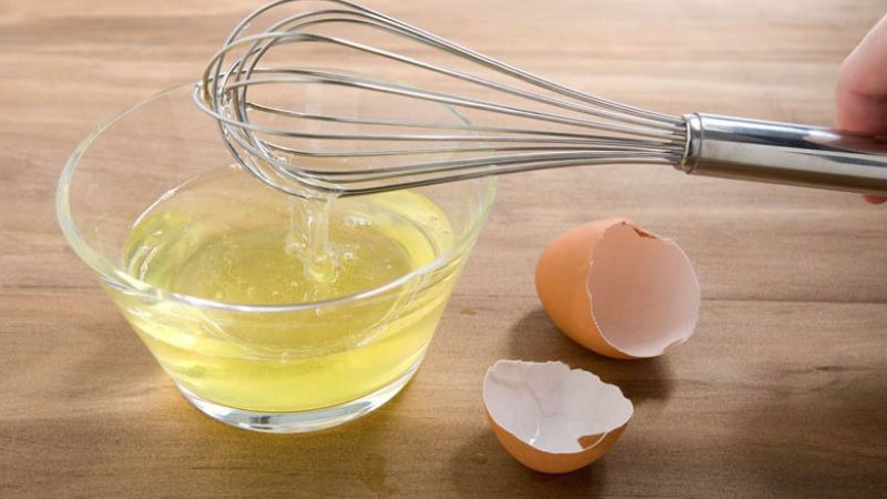 Why can't egg whites be beaten?